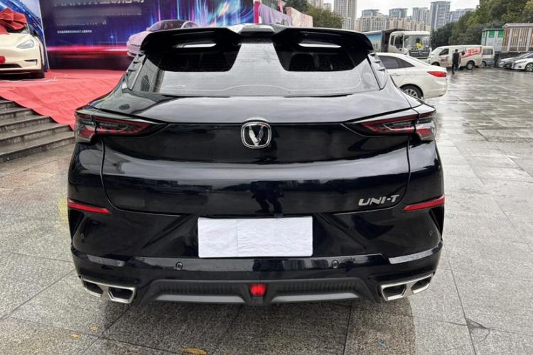 长安UNI-T 2023款 第二代 1.5T 尊贵型车身外观6005