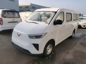 五菱汽车 五菱扬光 2025款 400km 客车版舒适型