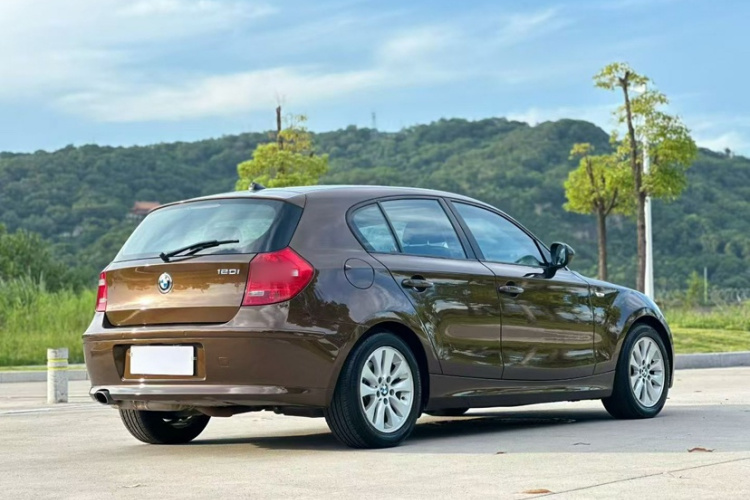 宝马1系(进口) 2008款 120i 自动挡车身外观6008