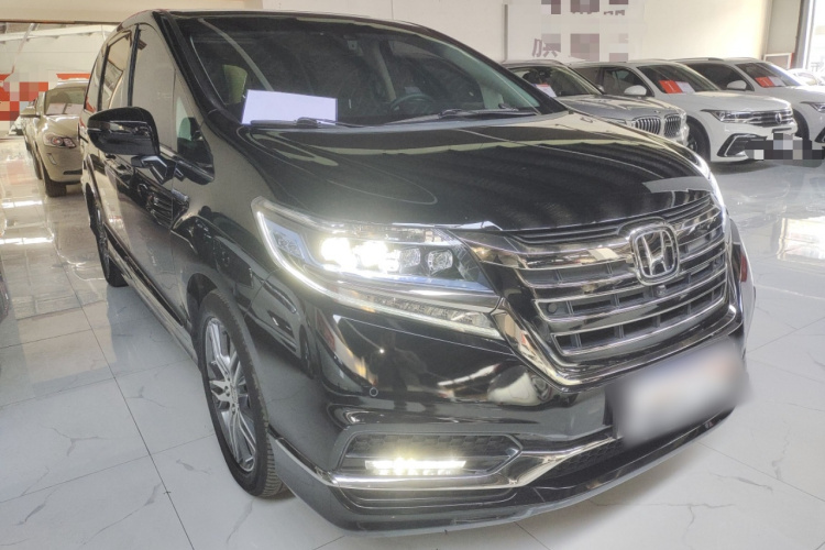 本田 艾力绅 2019款 2.0L 混动舒适版车身外观3