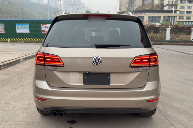 大众 高尔夫·嘉旅 2016款 230TSI 自动豪华型车身外观6004