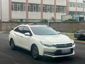 启辰D60 2019款 十万荣耀 1.6L XV CVT辰悦版 国VI