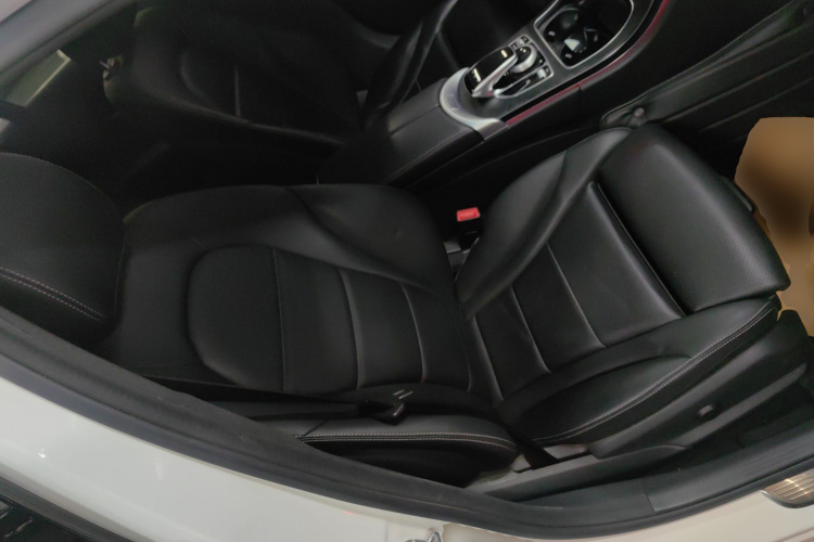 奔驰C级 2018款 C 180 L 时尚型运动版局部细节41