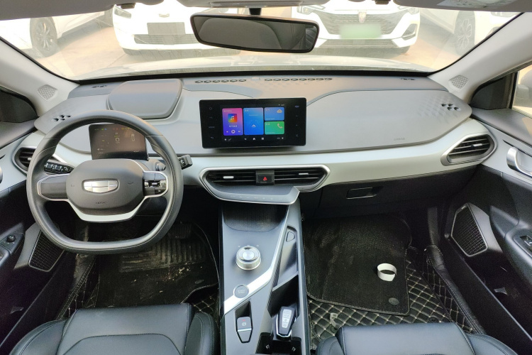 吉利几何A 2024款 410KM 出行版中控内饰12