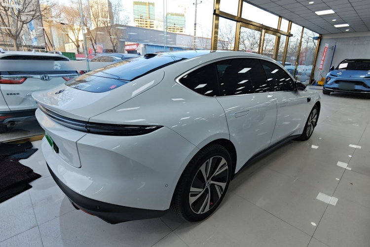 蔚来ET5 2024款 75kWh车身外观6003