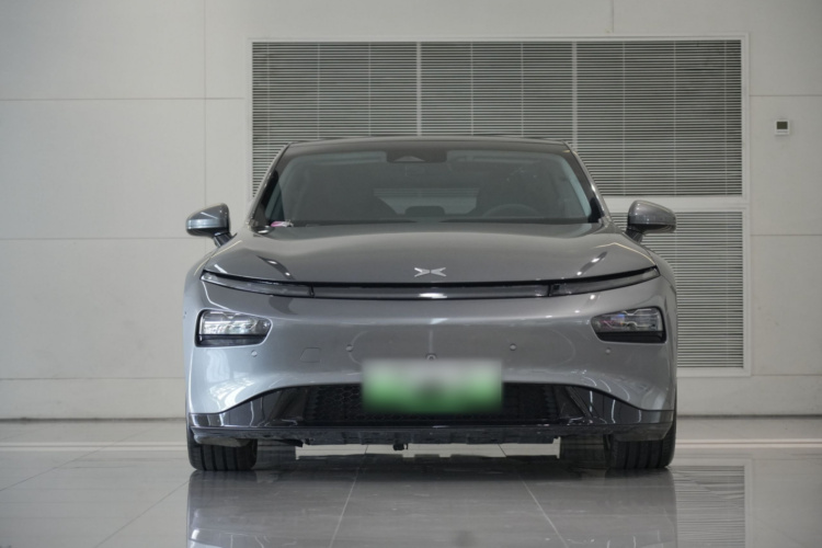 小鹏P7 2022款 480N+车身外观6001