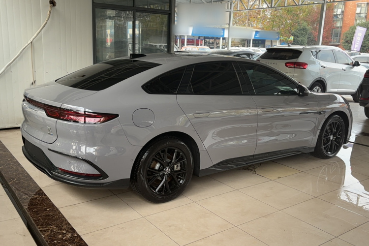 比亚迪 汉 2025款 DM-i 智驾版 125KM精英型车身外观6003