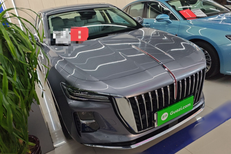 红旗H5 PHEV 2025款 170 超混版车身外观3