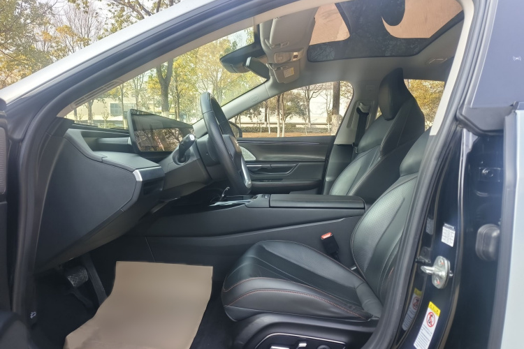 小鹏P7 2021款 480N局部细节19