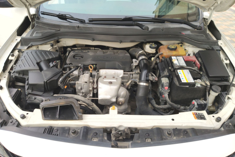 雪佛兰 科鲁泽 2019款 RS 330T 自动畅快版 国VI机舱底盘24