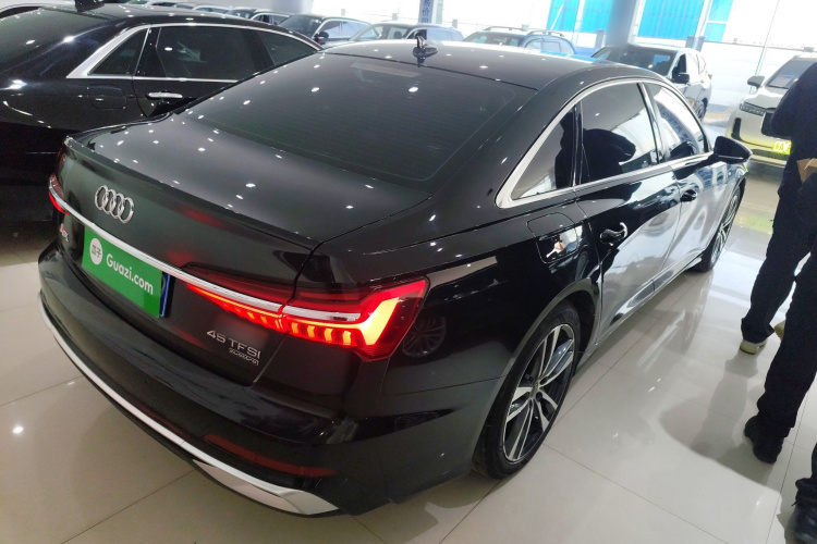 奥迪A6L 2020款 40 TFSI 豪华动感型车身外观6005