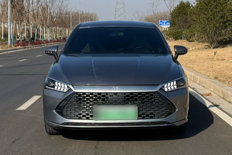 比亚迪 秦PLUS 2023款 冠军版 DM-i 55KM领先型车身外观6001