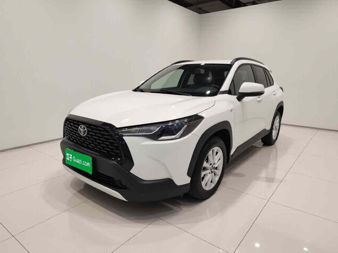 丰田 卡罗拉锐放 2024款 2.0L 智能电混双擎 先锋版(2)