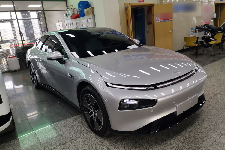 小鹏P7 2024款 P7i 550 Pro车身外观6002