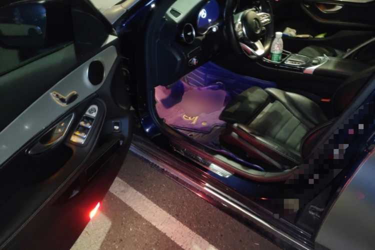 奔驰C级 2020款 C 260 运动版中控内饰7003