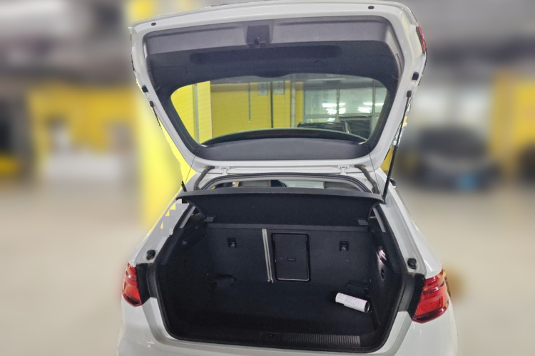 奥迪A3 2020款 Sportback 35 TFSI 进取型 国VI中控内饰23