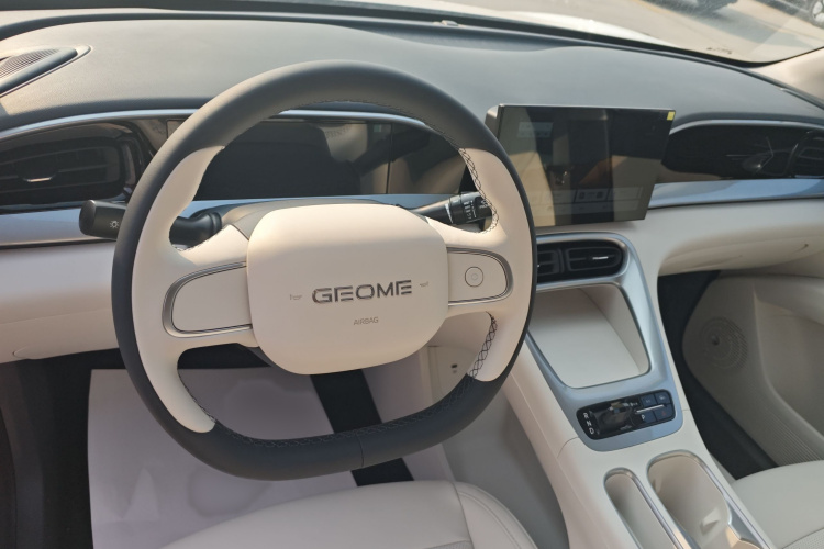 吉利银河 星愿 2026款 310km 青春版中控内饰7002