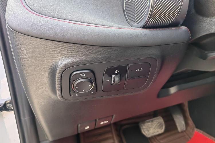 广汽传祺 影酷 2022款 1.5T 超新星Pro版中控内饰7008