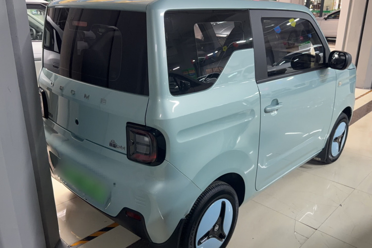 吉利银河 2023款 熊猫mini 200km 耐力熊车身外观6003