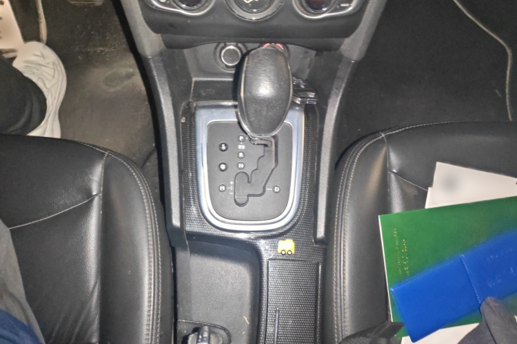 雪铁龙C4L 2014款 1.6THP 智驱版 自动劲智型局部细节18