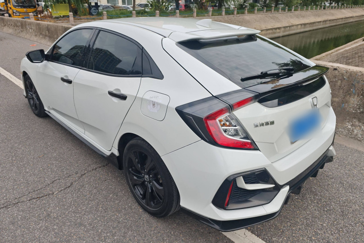 本田 思域 2021款 HATCHBACK 220TURBO CVT潮酷控车身外观6003