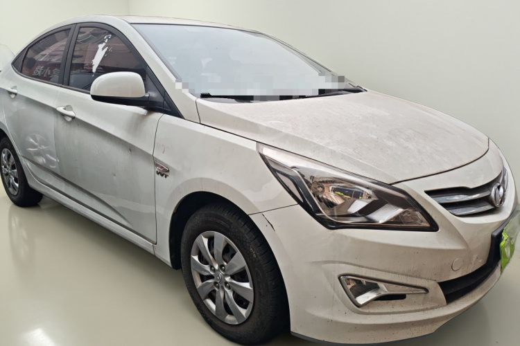 现代 瑞纳 2014款 1.4L 手动智能型GLS车身外观3