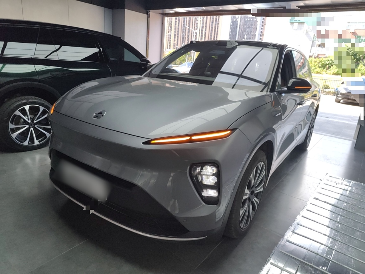 蔚来ES8 2024款 75kWh 行政版