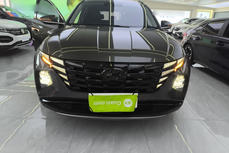 现代 2023款 途胜L 1.5T 自动两驱LUX尊贵版车身外观2