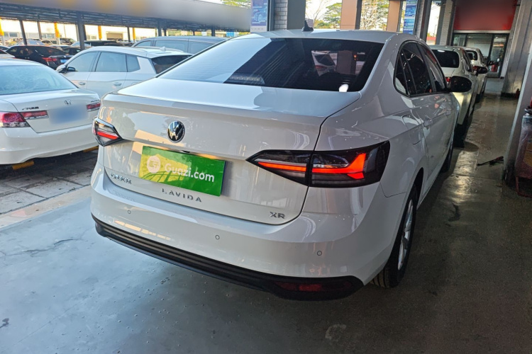 大众 朗逸 2023款 新锐 1.5L 自动新逸版车身外观7