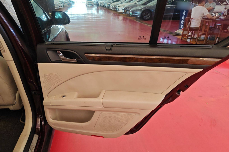 斯柯达 速派 2013款 2.0TSI DSG尊仕版中控内饰7006