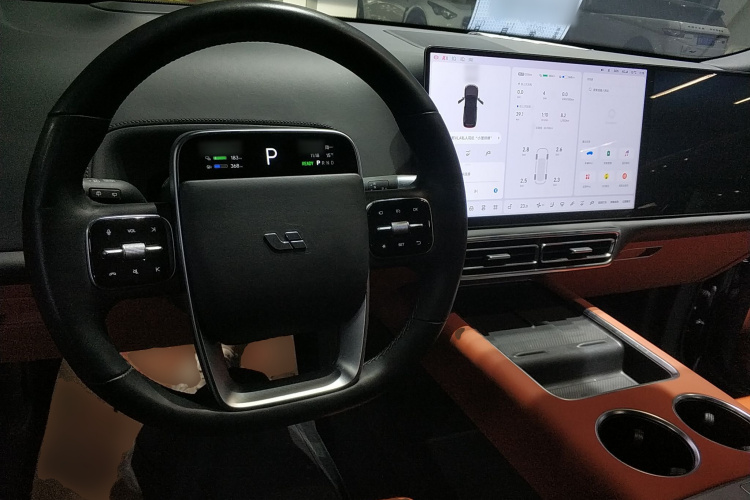 理想汽车 理想L9 2022款 Max中控内饰12