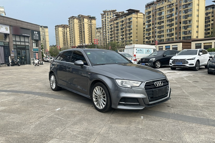 奥迪A3 2017款 Sportback 35 TFSI 时尚型车身外观6002
