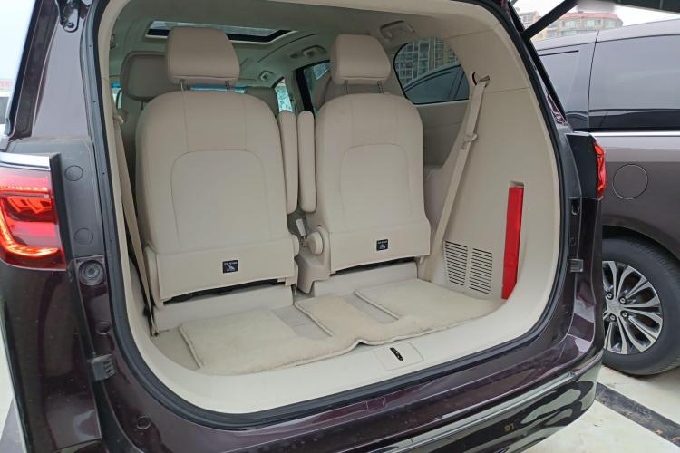 别克GL8 2021款 Avenir艾维亚 六座贤礼版中控内饰23