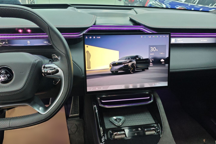 莲花跑车 2023款 ELETRE S+中控内饰12