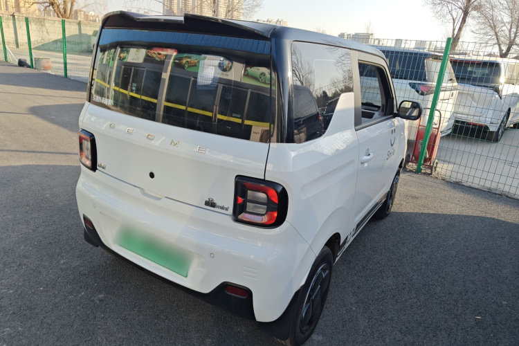 吉利银河 2024款 熊猫mini 200km 耐力熊车身外观7