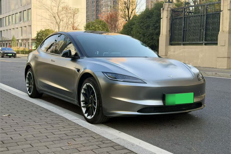 特斯拉 Model 3 2023款 后轮驱动版车身外观6010