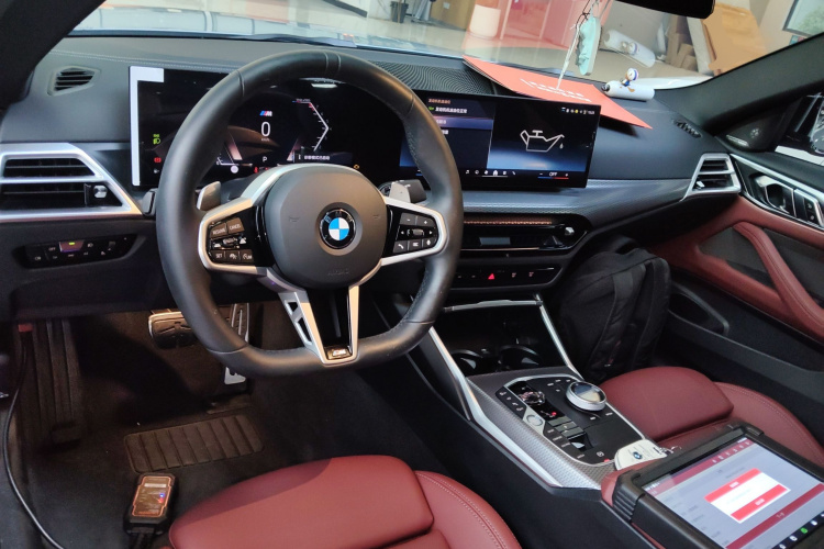 宝马4系 2024款 430i M运动曜夜套装中控内饰12