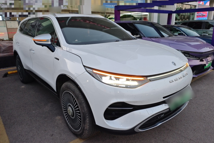 腾势X 2020款 PHEV旗舰版车身外观3