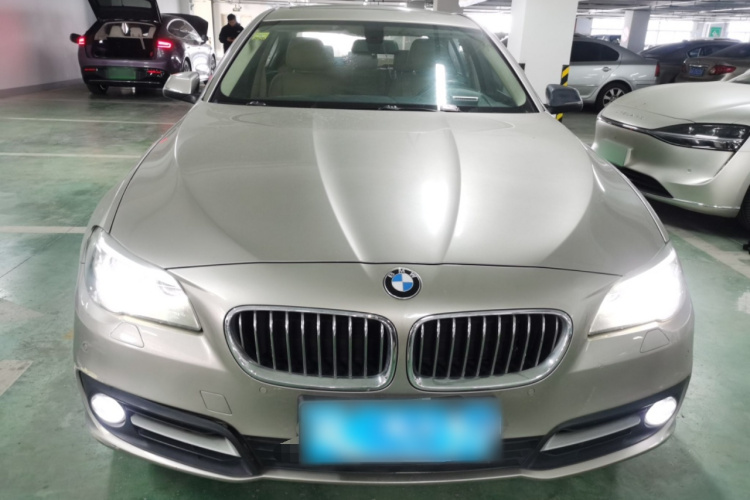 宝马5系 2014款 520Li 典雅型车身外观2