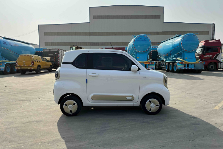 奔腾小马 2025款 222km 灵动马车身外观6007