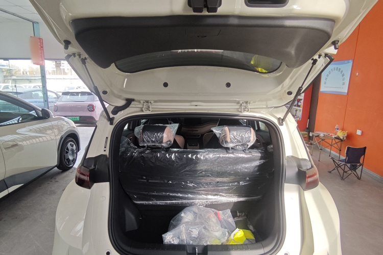 比亚迪 海鸥 2025款 智驾版 405km 自在版机舱底盘23