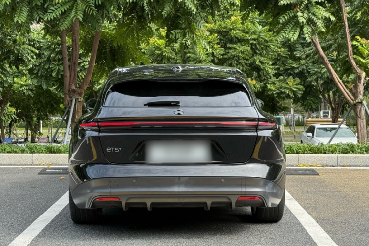蔚来ET5T 2023款 75kWh Touring车身外观6005