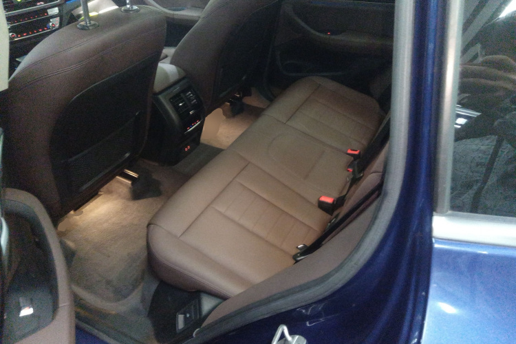 宝马iX3 2021款 改款 领先型中控内饰21