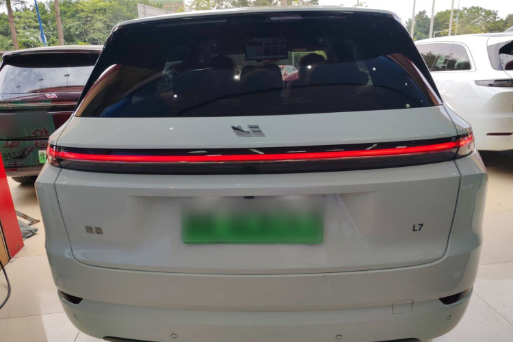 理想汽车 理想L7 2024款 Ultra车身外观6