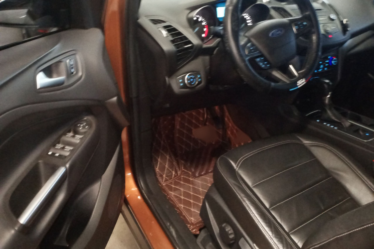 福特 翼虎 2017款 EcoBoost 180 两驱铂翼型中控内饰7003