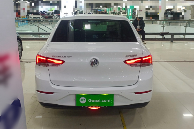 别克 英朗 2021款 改款 典范 1.5L 自动精英型车身外观6