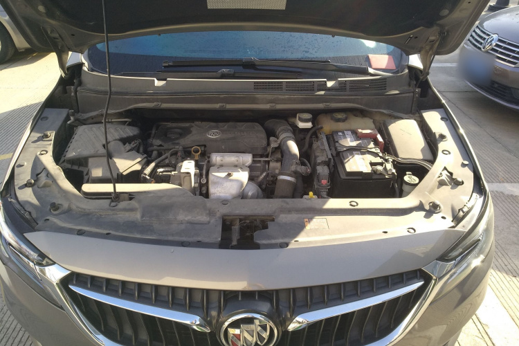 别克GL6 2019款 18T 6座精英型 国VI机舱底盘24