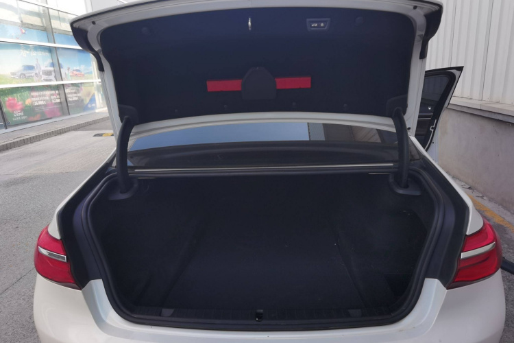 宝马7系 2017款 730Li 领先型中控内饰23