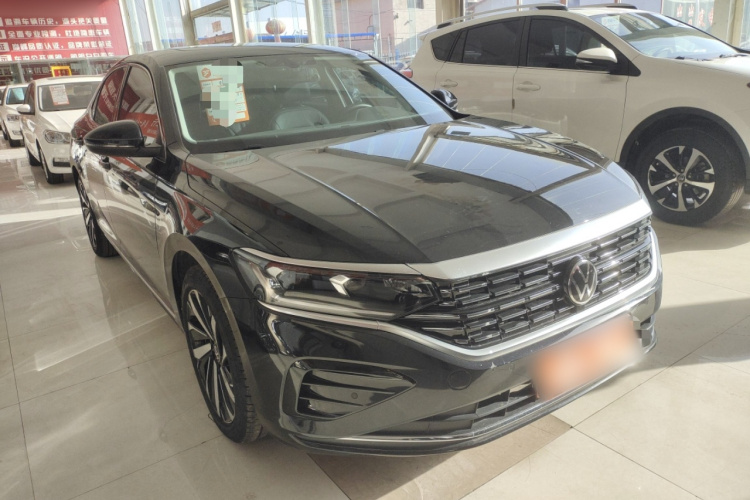 大众 帕萨特 2022款 330TSI 精英版 定制版车身外观3