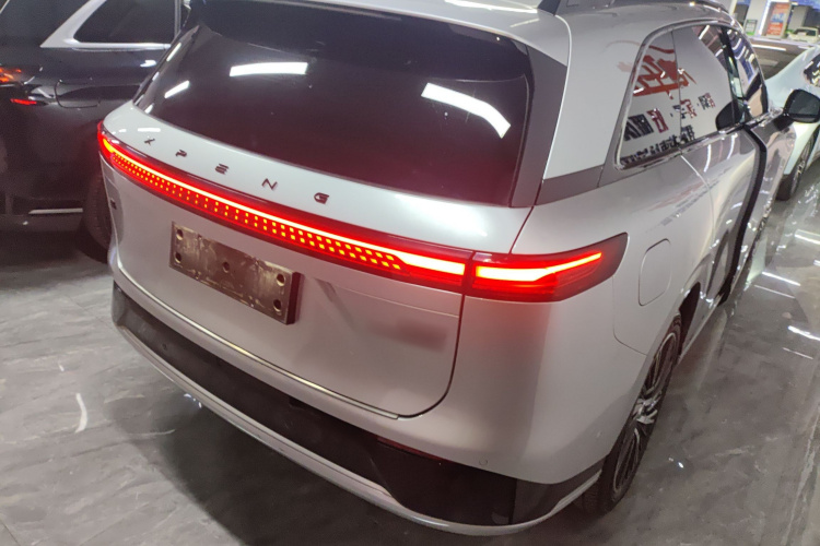 小鹏G9 2024款 702 Max车身外观6005